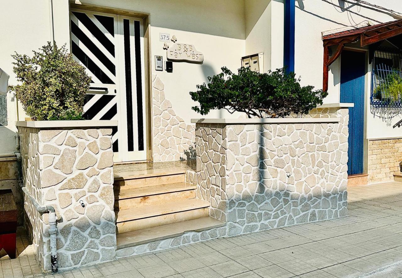 Far West Ξενοδοχείο Ginosa Εξωτερικό φωτογραφία